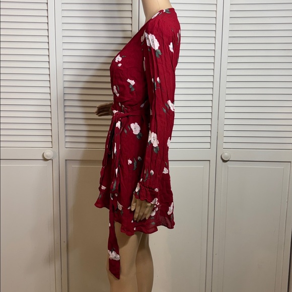 Reformation Whitby Floral Mini Wrap Dress in Opal Print Medium - Picture 12 of 14